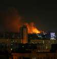 Fumaça e chamas sobem durante o bombardeio em Kiev, enquanto a Rússia continua sua invasão da Ucrânia - 26 de fevereiro de 2022   Foto: REUTERS/Gleb Garanich