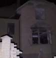 Casa de civis é atacada durante ação russa  Foto: State Emergency Services of Ukraine / Reuters