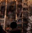 Prédio residencial em Kiev ficou em chamas após ataque russo  Foto: DW / Deutsche Welle