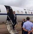 O presidente Jair Bolsonaro desembarca em avião da FAB  Foto: FAB