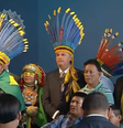 Bolsonaro usa cocar e recebe medalha do mérito indigenista  Foto: Reprodução/TV Brasil