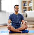 Apoio sonoro durante a meditação pode ser relaxante e trazer mais foco  Foto: Syda Productions / Adobe Stock