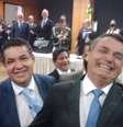 Bolsonaro, à direita, ao lado do pastor Arilton Moura. Em segundo plano, o pastor Gilmar Santos. No plano de fundo, o ministro Milton Ribeiro, da Educação.   Foto: Pastor Gilmar Santos/Instagram / Estadão
