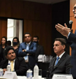 Os pastores Gilmar Santos (à esquerda) e Arilton Moura (ao fundo) participaram de um anúncio do MEC sobre as principais ações da pasta para 2021, com o presidente Jair Bolsonaro e o ministro da Educação, Milton Ribeiro  Foto: Catarina Chaves / MEC (10/02/2021)