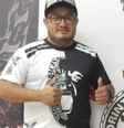 O carnavalesco Zilkson da Silva Reis foi agredido durante uma festa na quadra da Gaviões da Fiel   Foto: Reprodução/Liga SP