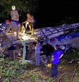 Ônibus cai em ribanceira e deixa mortos e feridos no Paraná  Foto: Divulgação/PRE