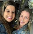 Nayá Madeira (esq.) já tinha dois filhos e era casada quando conheceu Renata Vanucci  Foto: Arquivo Pessoal / BBC News Brasil