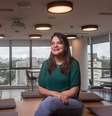Diretora de RH da PepsiCo, Thaisa Thomaz também usufruiu da licença-maternidade estendida pelo Empresa Cidadã; um ano depois, foi promovida ao cargo atual.  Foto: Taba Benedicto/Estadão / Estadão