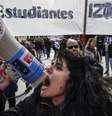 Manifestante contra a guerra na Ucrânia  Foto: Getty Images / BBC News Brasil