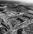 Vista aérea da construção da Barragem de Belo Monte no Rio Xingu, Altamira, Pará, Brasil  Foto: Lalo de Almeida para Folha de S. Paulo / BBC News Brasil