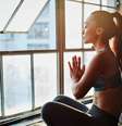 Mulher meditando  Foto: Getty Images / BBC News Brasil