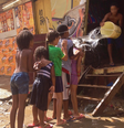 Com chegada do saneamento básico, moradores da Favela do Moinho agora sonham com regularização da energia elétrica, ampliação da coleta de lixo e implantação de um sistema de combate a incêndio  Foto: Caio Castor / BBC News Brasil
