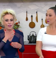 Ana Maria Braga engasga ao vivo e não consegue encerrar 'Mais Você'  Foto: Reprodução/TV Globo