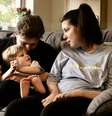 Lucy Lintott com seu marido Tommy e seus filhos  Foto: BBC News Brasil