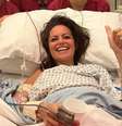 Deborah James em tratamento contra um câncer no intestino. A jornalista do The Sun e da BBC foi diagnosticada com a doença em 2016 e, atualmente, recebe cuidados paliativos em casa.  Foto: Instagram/@bowelbabe / Estadão