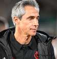 Paulo Sousa apoia o lema "craque, o Flamengo faz em casa"  Foto: Alexandre Neto/Photopress/Gazeta Press