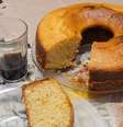Bolo de laranja simples, delicioso e vegano  Foto: Vegano Periférico
