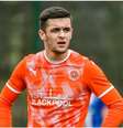 Aos 17 anos, Jake Daniels quer ser exemplo para outros jogadores homossexuais  Foto: Divulgação/Blackpool