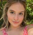 Sophia Valverde passou por uma cirurgia para a retirada de um nódulo do seio.  Foto: Instagram/@sophiavalverde / Famosos e Celebridades
