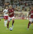 Flamengo vence Sporting Cristal por 2 a 1  Foto: Foto: Alexandre Vidal / CRF