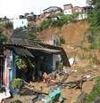 Buscas por desaparecidos no bairro de Jardim Monte Verde, região limítrofe entre a capital pernambucana e o município de Jaboatão dos Guararapes, em Pernambuo  Foto: PEDRO DE PAULA/CÓDIGO19/ / Estadão