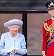 Rainha Elizabeth 2º e o príncipe Edward, Duque de Kent, na varanda do Palácio de Buckingham durante o desfile Trooping the Colour  Foto: Getty Images / BBC News Brasil