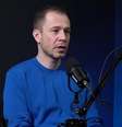 Tiago Leifert falou sobre política, jornalismo e eleições uma entrevista ao podcast ‘Cara a Tapa’, apresentado por Rica Perrone, no YouTube  Foto: RD1