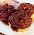 Guia da Cozinha - Dia do Donut: celebre a data com uma deliciosa receita sabor brigadeiro  Foto: Guia da Cozinha