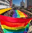 19 trios vão ocupar a Avenida Paulista no domingo; início da Parada está previsto para às 12h  Foto: Parada do Orgulho LGBT de São Paulo - APOGLBT