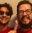 Irandhir Santos e o marido Roberto Efrem Filho  Foto: Reprodução/Instagram/@irandhirsan
