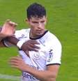 O volante do Edenilson, do Inter, acusa o corintiano Rafael Ramos de injúria racial: MP vai decidir se oferece denúncia ou arquiva o caso   Foto:  Reprodução / Premiere