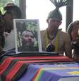 Corpo do indigenista brasileiro Bruno Pereira é velado com a presença de indígenas no Cemitério Morada da Paz, em Paulista, no Grande Recife  Foto:  PEDRO DE PAULA/CÓDIGO19 / Estadão
