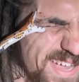 Vídeo mostra cobra mordendo olho de influenciador durante filmagem.  Foto: Reprodução / @ world_of_snakes_/Instagram