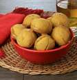 Guia da Cozinha - Receita de broa de fubá com doce de leite  Foto: Guia da Cozinha