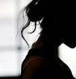 Mulher relata estupro por parceiro sexual enquanto dormia  Foto: Shutterstock / Alto Astral