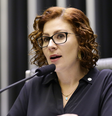 Juíza condena Carla Zambelli a indenizar deputadas por chamá-las de 'genocidas'  Foto: CartaCapital