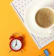 Conheça os benefícios de anotar seus sonhos diariamente – Shutterstock  Foto: João Bidu