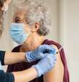 Estudo revela que vacina contra a Influenza reduz chances de Alzheimer  Foto: Shutterstock / Saúde em Dia