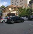 Gritos, protestos e até drone: casa abandonada vira atração em SP  Foto: Reportagem