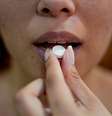 Falta remédio em 8 a cada 10 municípios do País, diz pesquisa; veja medicamentos  Foto: Danilo Alvesd/Unsplash / Flipar