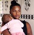Vitória disse que passou fome durante a gestação e que a filha dela já nasceu desnutrida  Foto: Fernando Otto/ BBC News Brasil / BBC News Brasil
