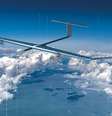 Aeronave não tripulada Airbus Zephyr S movida a energia solar bateu recorde estabelecido em 2018, indicam dados.  Foto: Airbus / BBC News Brasil