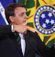 'Batem em mim porque venda de armas é recorde', diz Bolsonaro  Foto: fdr