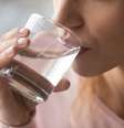 Beber água estimula o mesmo mecanismo de prazer do sexo, aponta estudo  Foto: Shutterstock / Saúde em Dia