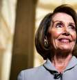 A presidente da Câmara dos Deputados dos EUA, Nancy Pelosi, é a segunda na linha de sucessão para a Presidência do país  Foto: EPA / BBC News Brasil