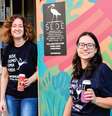 Michelle e Fernanda, cervejeiras de Porto Alegre   Foto: Divulgação