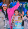 Simaria comemora o aniversário de 10 anos de sua filha, Giovanna  Foto: Reprodução/Twitter/@SimariaMendes