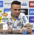 Luan é apresentado no CT Rei Pelé e fala sobre como recuperar bom futebol  Foto: Santos FC