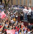 O candidato à presidência Luiz Inácio Lula da Silva (PT) participa do seu primeiro ato de campanha em fábrica da Volkswagen em São Bernardo do Campo, no ABC Paulista, na tarde desta terça-feira (16).  Foto: ISAAC FONTANA/CJPRESS/ESTADÃO CONTEÚDO
