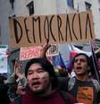 Jovens protestam em São Paulo  Foto: Reuters